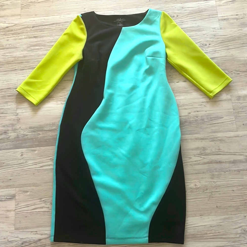 Midnight Velvet color block body-con midi dress